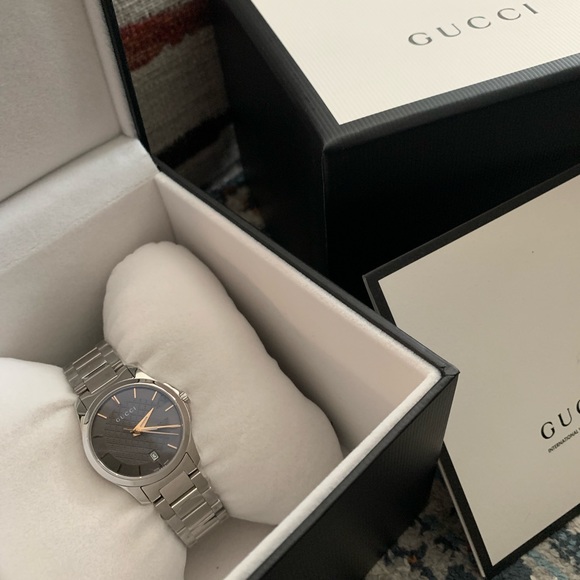 Gucci Watch - Picture 7 of 10